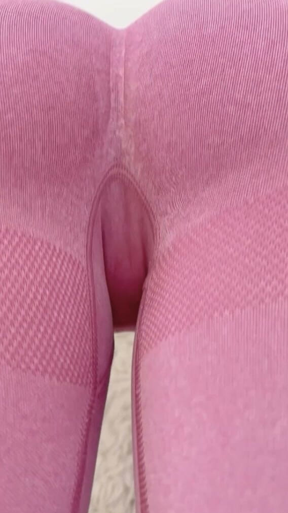 Hefburg: 19yo Redhead Anal with Huge Toy in Yoga Pants