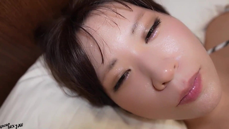 Studio Modern Shunga - JAV: Înger asiatic 25586