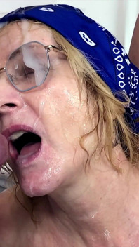 Her First Bukkake Gangbang Experience