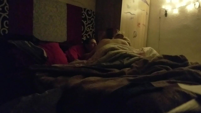 KittieNoOne: 나는 그를 위해 서브였어