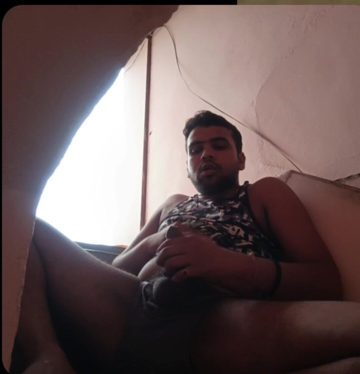 IsmaatDeva: Sensation de masterbate excitée puis pipi excité