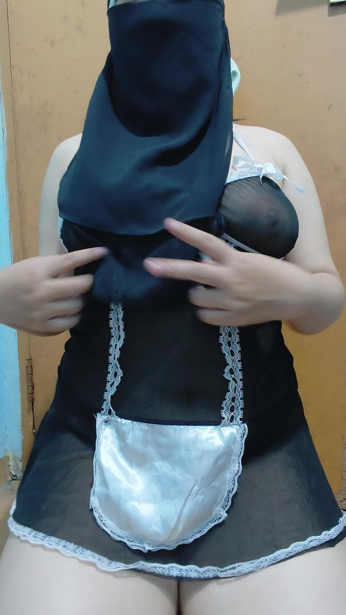 Purple sex: Самотня господиня у живих у чоловіка повертається до старої дружини