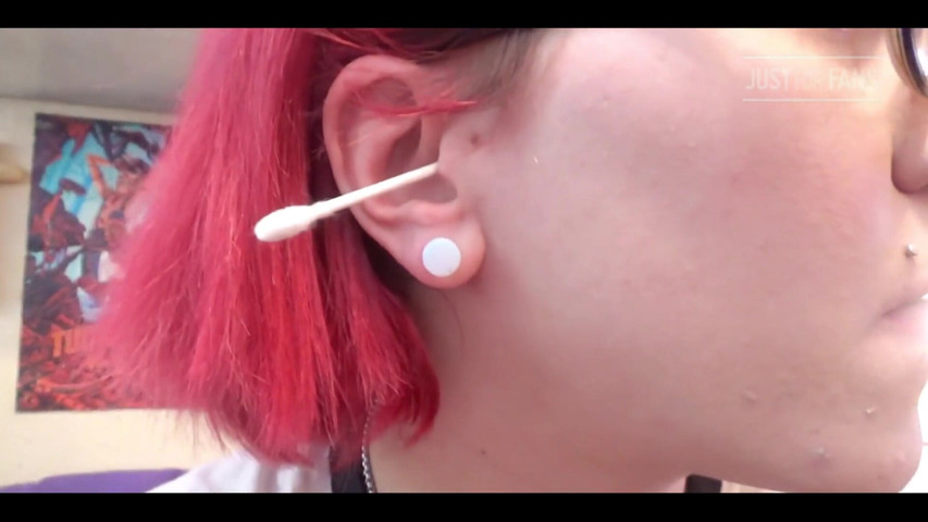 Deep Ear Cleaning (FondaDix) Deep Ear Cleaning (FondaDix)