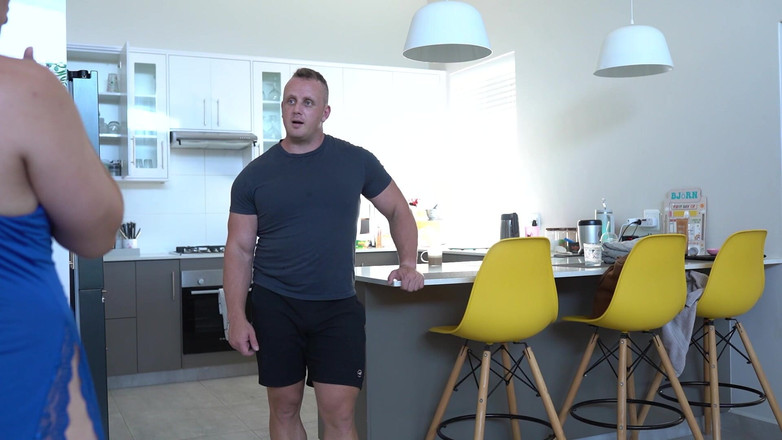 Stacey Reid: Fostul soț vine acasă din închisoare și o fute pe soția infidelă