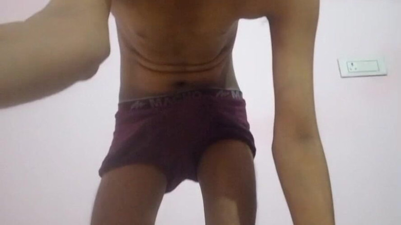 Yourvideos: Горячий индийский мальчик дези