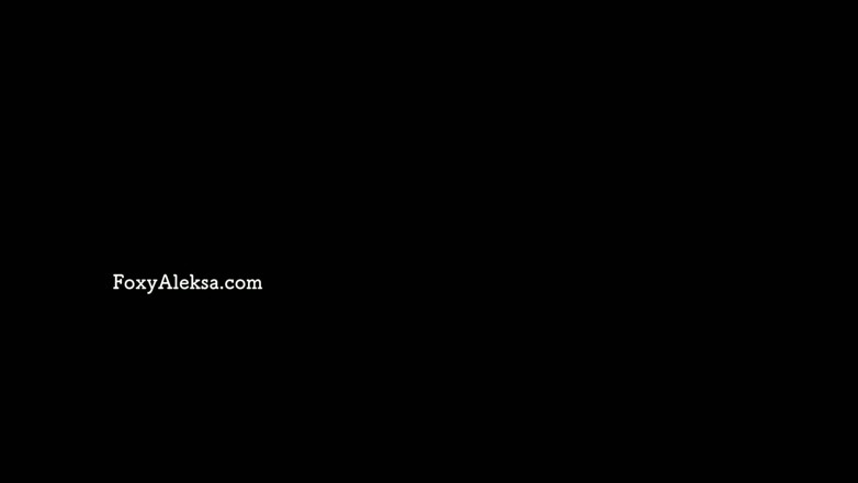 FoxyAleksa: 18 year old sweet pussy masturbates in panties.