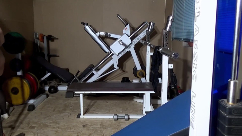 StrongSrg: Trener rucha swojego klienta na każdym treningu