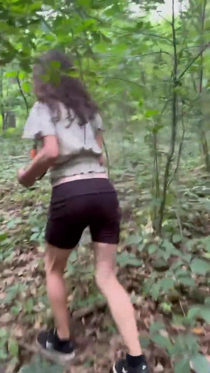 J13D75: Into the Woods with a Skank a Creampie for a...