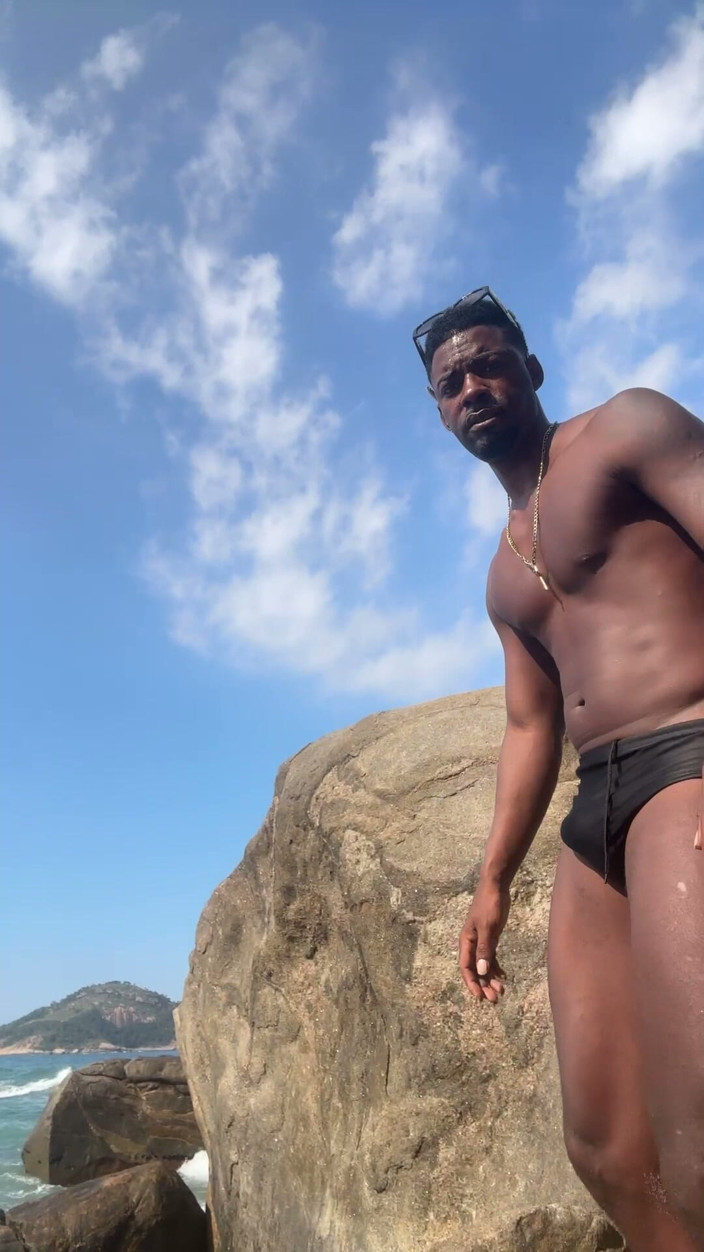 Marlon Costa Official: Pissing on the Beach BBC Hard Cock