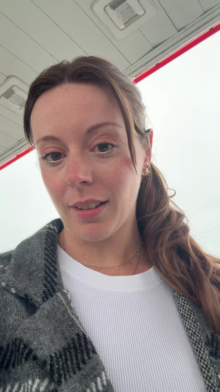 Nadia Foxx: Der versuch, nicht zu laut zu kommen, während ich mein...