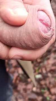 Siusiu na zewnątrz z bielizną noworocznej