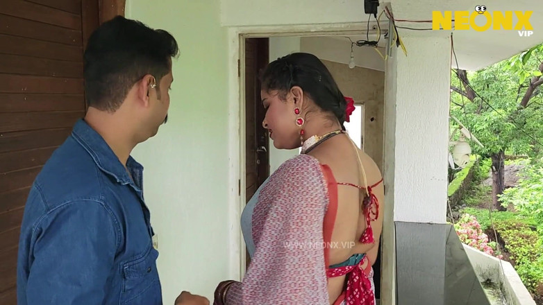 Indian Savita Bhabhi: Anh rể đến nhà chị dâu và đụ em dâu rất tốt...