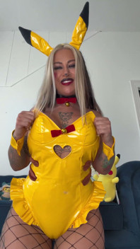 Thic Curvy PAWG Pikachu Loves to Tease