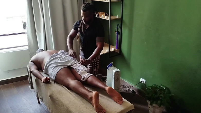 TheBlacKHunterr: 마사지 받기