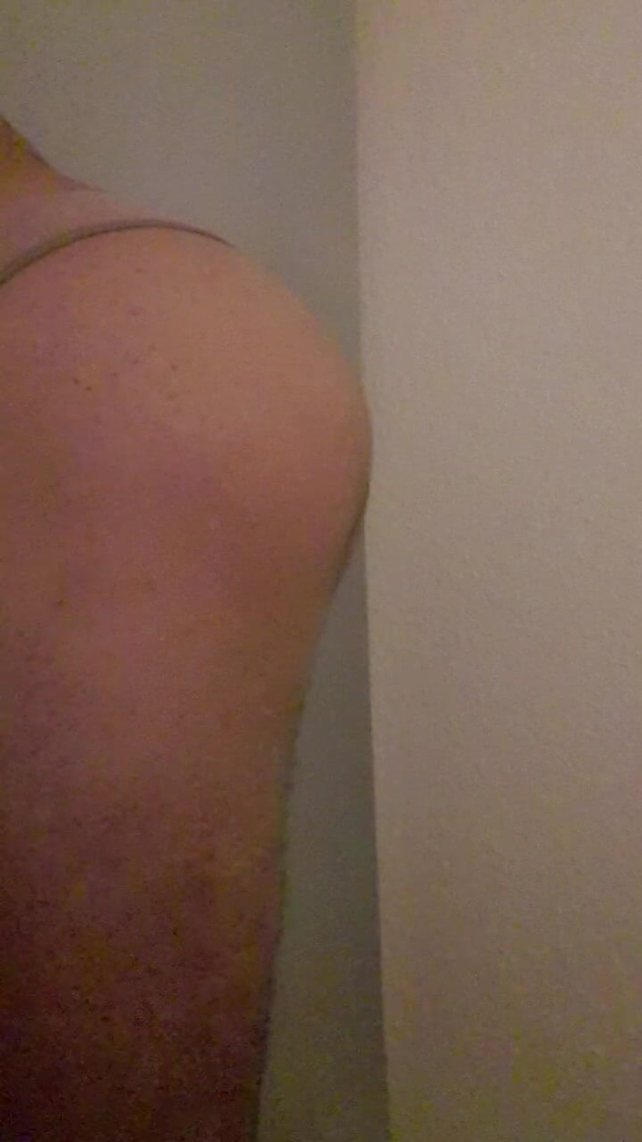 BiCgn: Permainan pantat