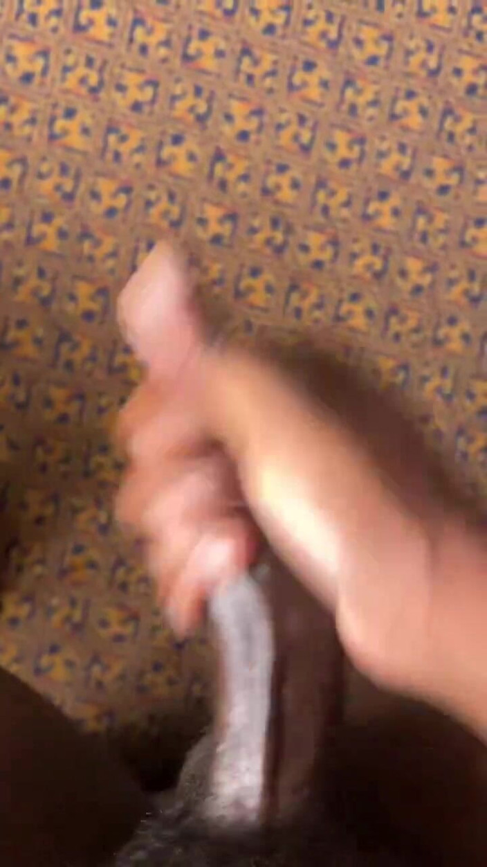 Rex Bitchington Blade: Wytrysk z czarnym kutasem