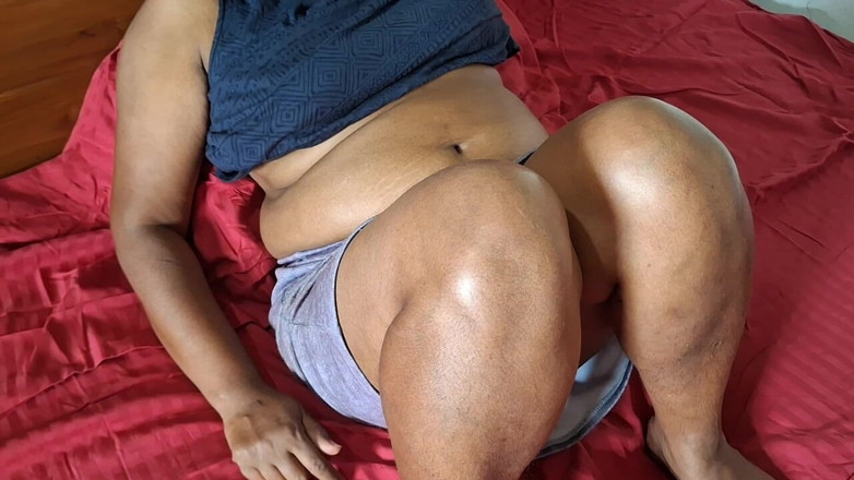 Teena New: Milfy dahaga untuk seks mencari seseorang