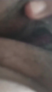 MILF Karmica awek montel di bilik mandi