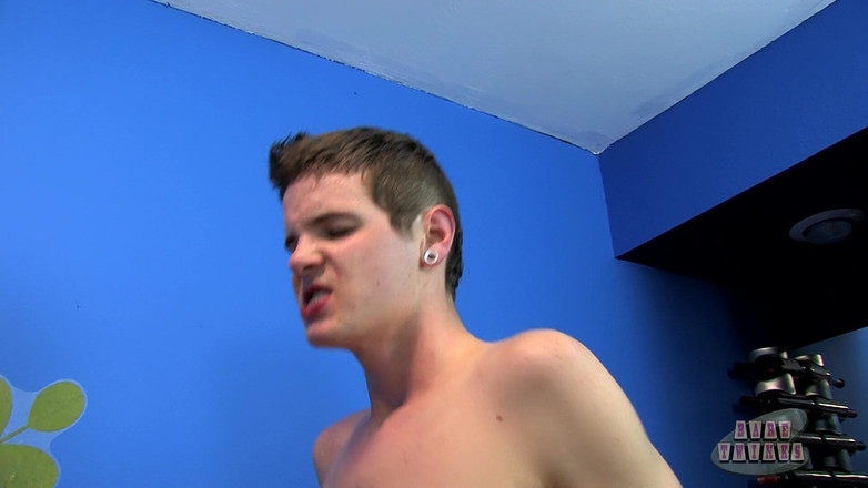 Bare Twinks: Timo Garrett Barebacks Nathan