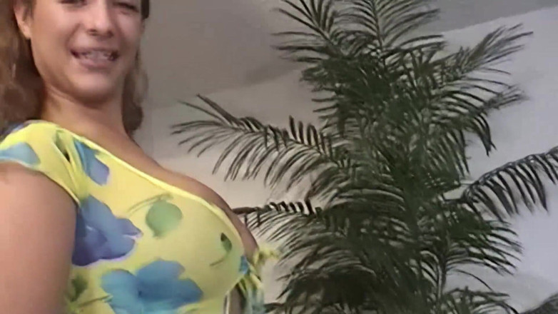 RETROXXX: Cute Teens Have Threesome with an Old Grandpa!
