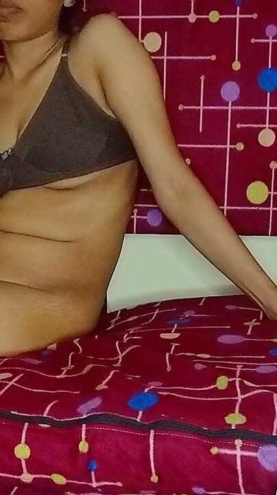 NikiRathod: Branlette, Massage À L’huile Et Sexe Sur Le Lit Pour La...