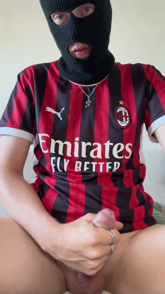 Axton Drake: Horny Ac Milan Soccer Bro Shoots Load