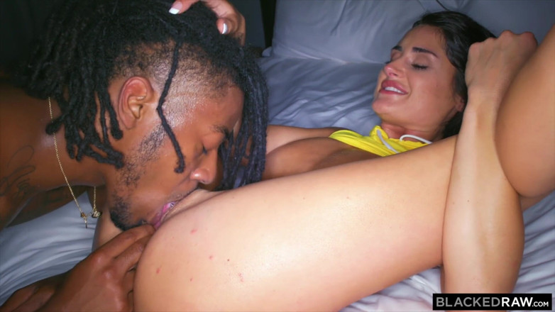 Blackedraw: Blackedraw Hot Brunette Fucks Huge BBC for Her Cuckold