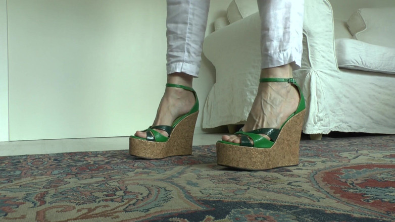 Lady Victoria Valente: Wedge-fersen-Sandal-Modenschau für dich! Komm in deine hose! Lady Victoria Valente