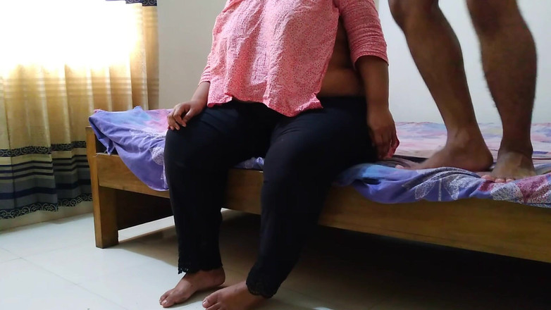 Aria Mia: Chị kế và anh kế chơi kiểu chó