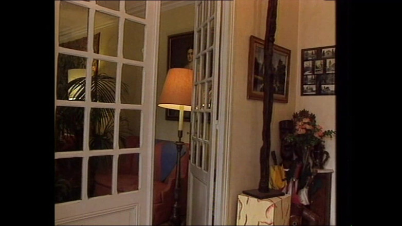 MMV films - The Original: Morena jovem chupa um pau grande de seu meio-irmão