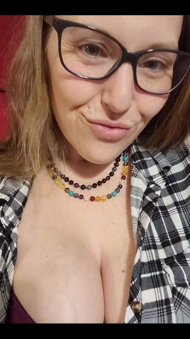MILF Titties (Wazaboo 4 u) MILF Titties (Wazaboo 4 u)