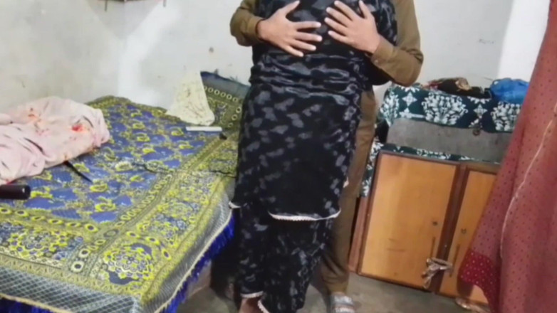 Abida sexy: Stepsister in Hot Sex Scene