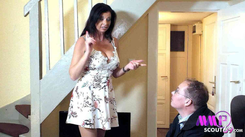 Full porn collection: Dacada jerman ngasih ijin sama cowok dominan ini untuk ngentot...