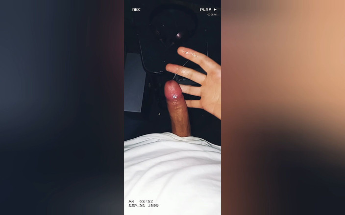 Fabreth films: Mladá influencerka masturbuje na koleji