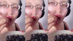 FinDom Goaldigger: ASMRブルーベリー食べ - ASMR、眼鏡、巨人女