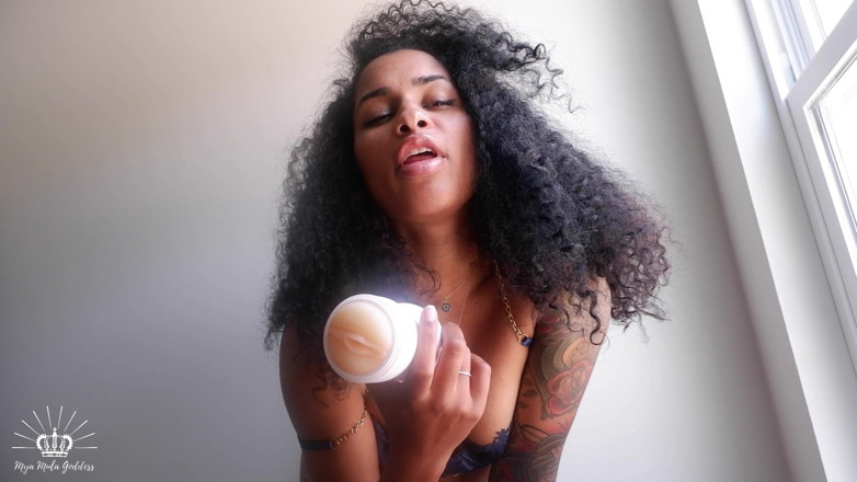 Mya Mula Goddess: La sborrata