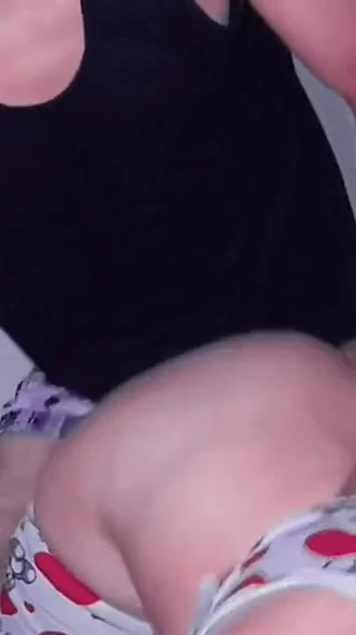 Romaisaa: Hi Mi Fraiend