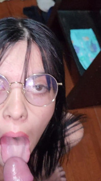 La Sexy Y Caliente Laura Se Folla a Un Tecnico Que Arrelgo Su Computadora! Resibe Semen En Su Cara