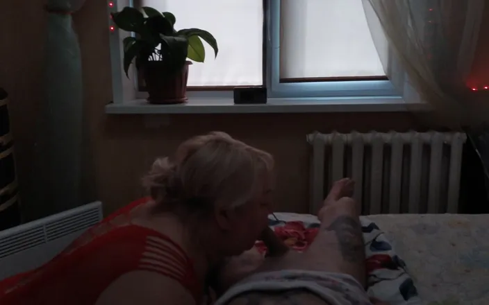 Zona901: Cum-hungry Stepmom Drains Eggs and Swallows Thick Cum