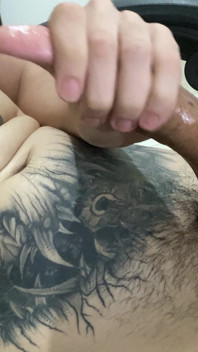 Masturbace a fellatio od samotného muže