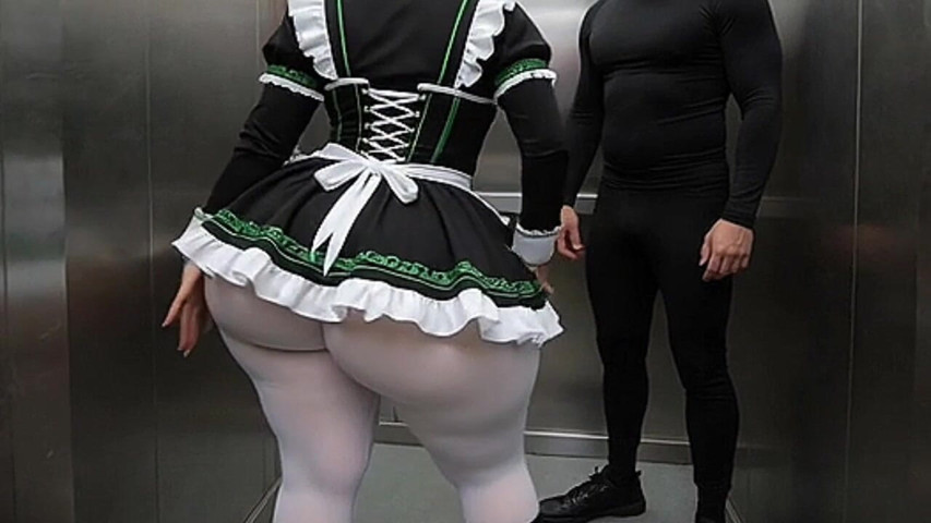 Big Ass Maid Stepsister Bent Over in Front of Me (Animate golden)