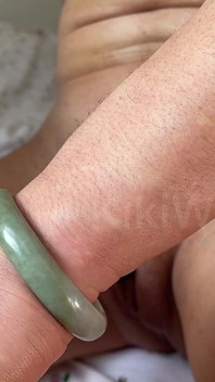 Asijská Ftm naolejovaná detailní bradavky kundička Pumpuje a cupping
