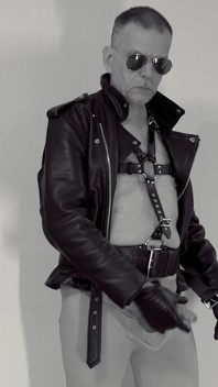 Lycra Leather Hunk 11 (two Cum Shots Xl)
