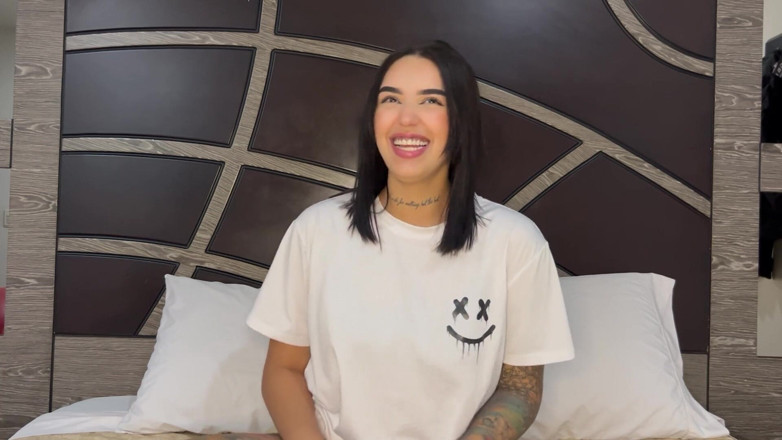 Fkn studio: Diễn viên Lina Girard, xinh đẹp, khiêu gợi