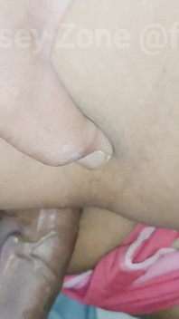 Horny Desi Bhabhi Gets Sideways Fucked While Addicted to Her Phone