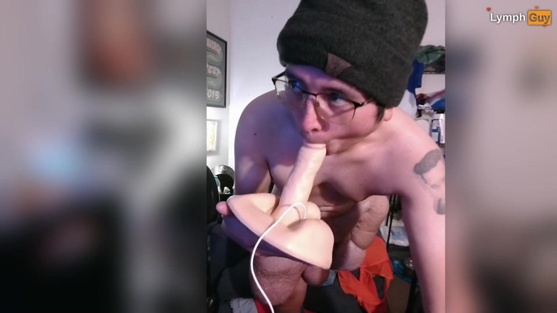 Lymph Guy: Amputee cacat lagi ngentot dildo sampai muncrat