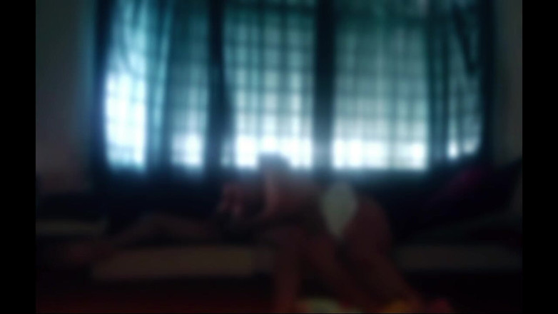 Aaron Sins: 이웃의 핫와이프