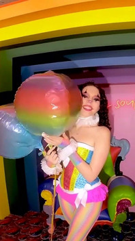 Clown-mädchen satine summers beweist, clussy ist kein witz im wilden Zirkusfick