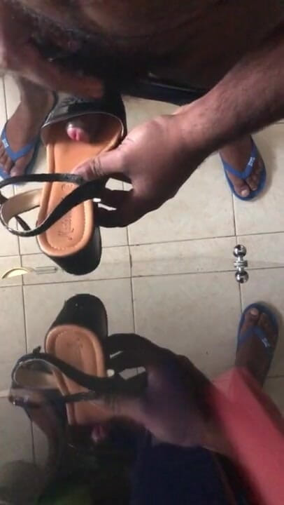 Sexy sereppu: Akka sandalen