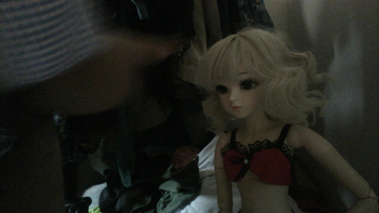 Alessa Doll Lover: Sborrando sulla lingerie di alessa